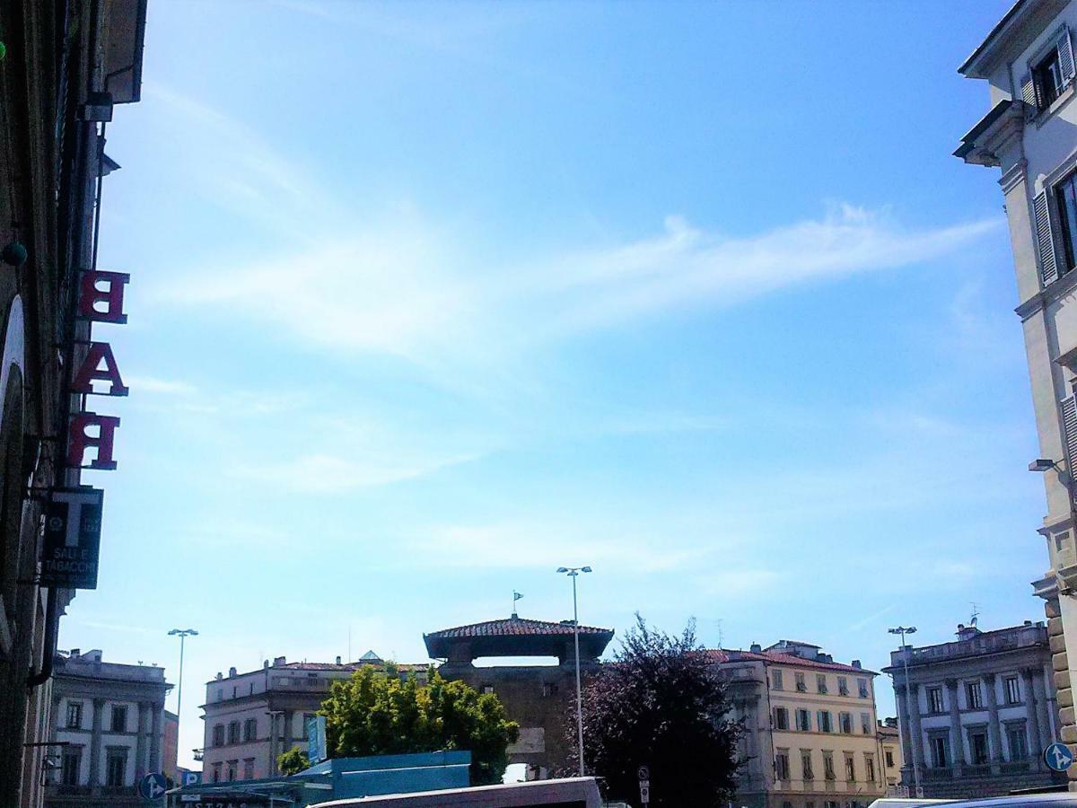 Bright Gioberti Courtyard *